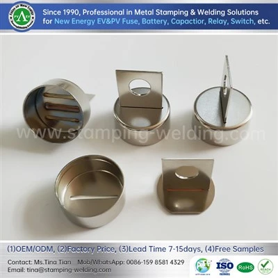 Kontakte pwen nan Copper Electric Fuse